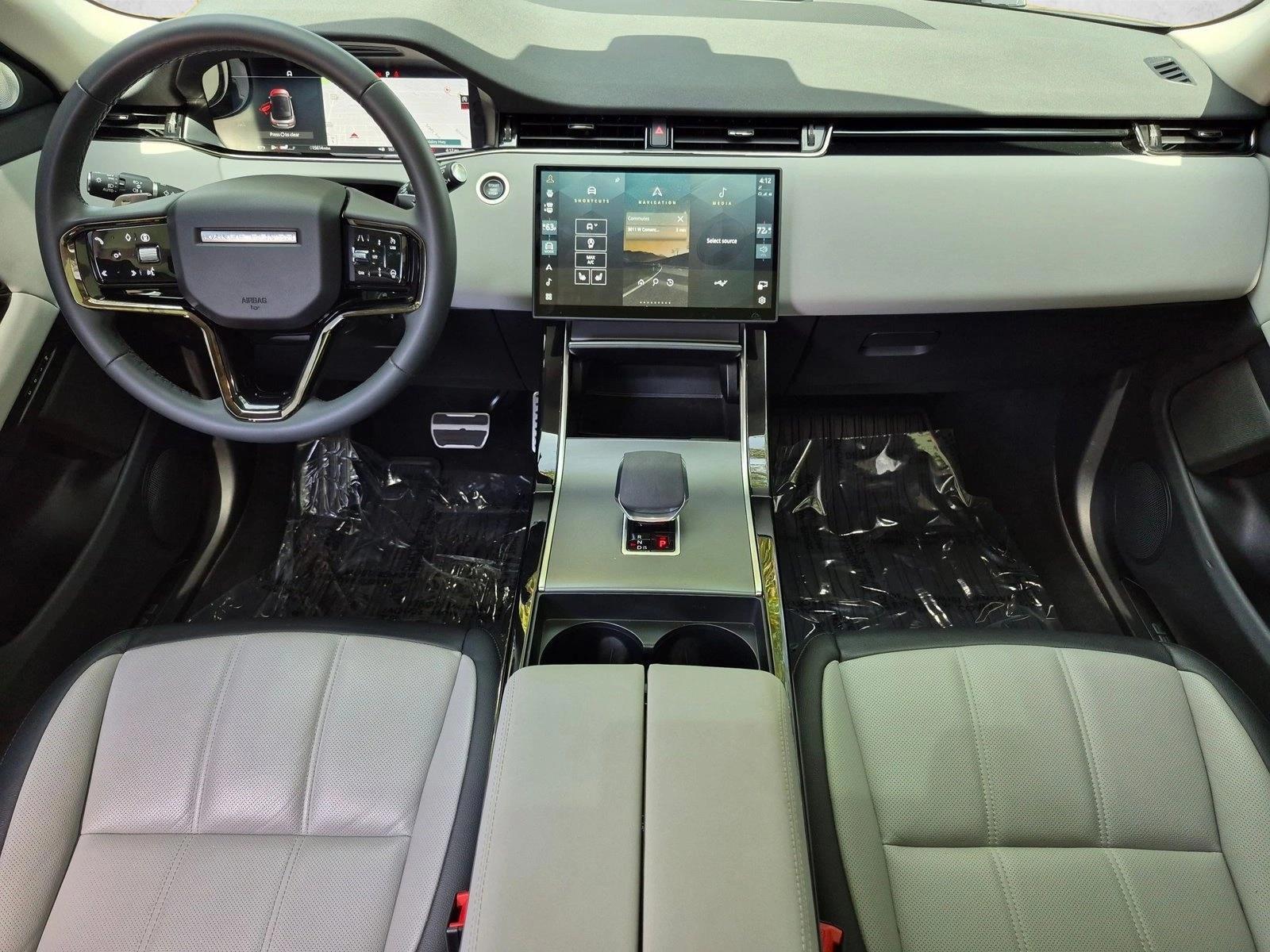 Thumbnail: 2024 Land Rover Range Rover Evoque - 3