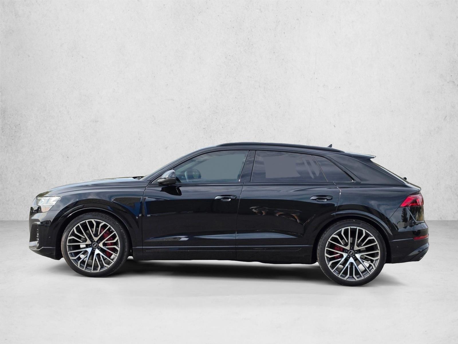 Thumbnail: 2026 Audi SQ8 - 2
