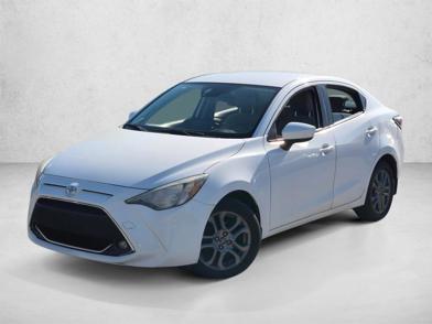 2019 Toyota Yaris LE -
                  Orlando, FL