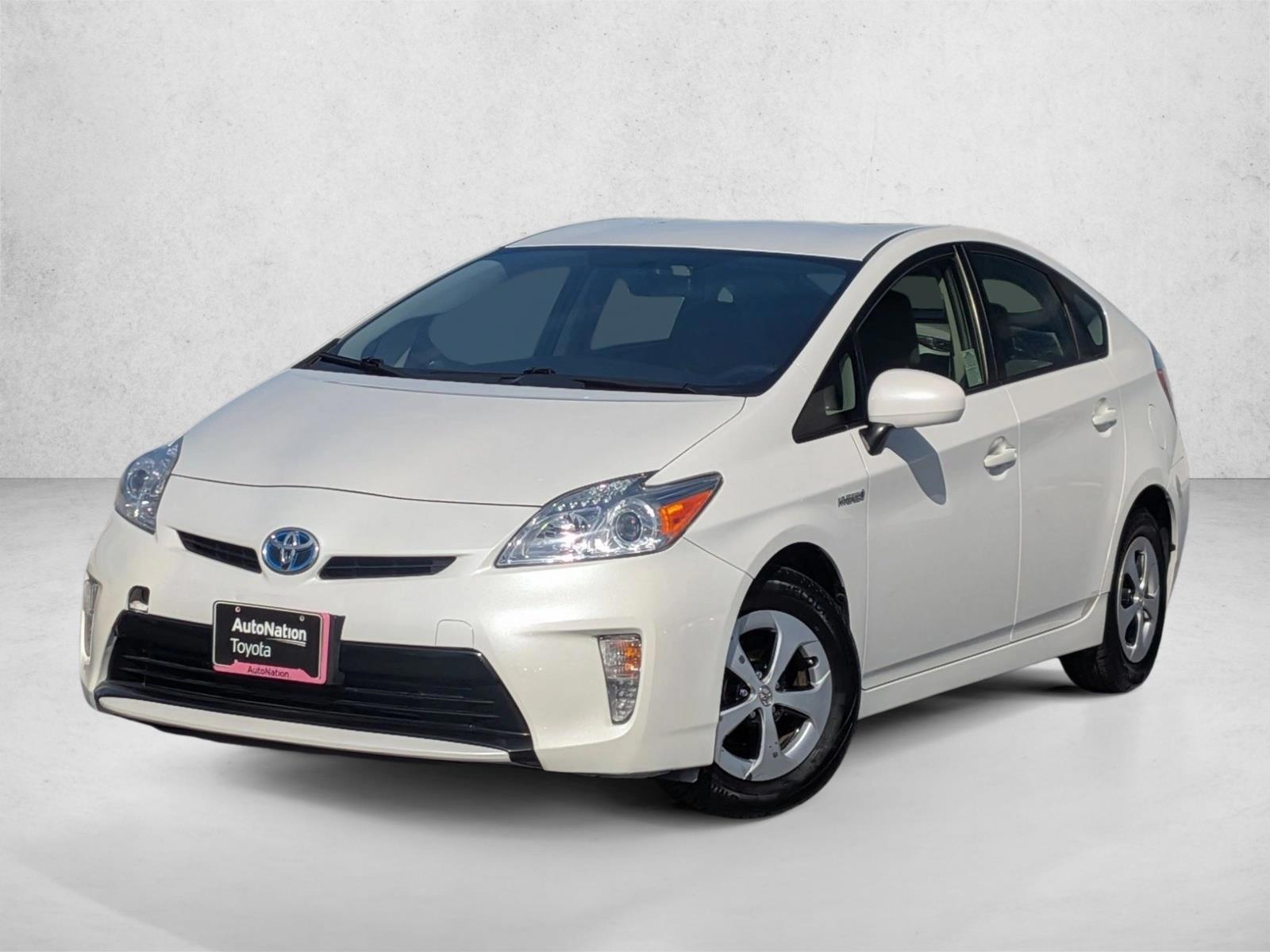 Thumbnail: 2013 Toyota Prius - 1