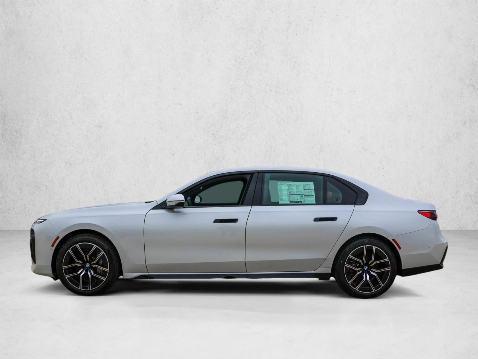 Thumbnail: 2026 BMW 7 Series - 2