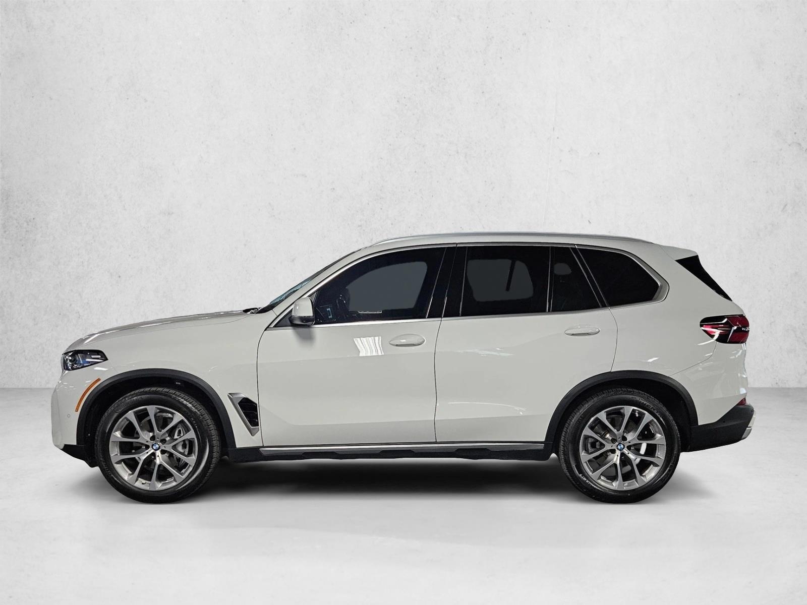 Thumbnail: 2024 BMW X5 - 2
