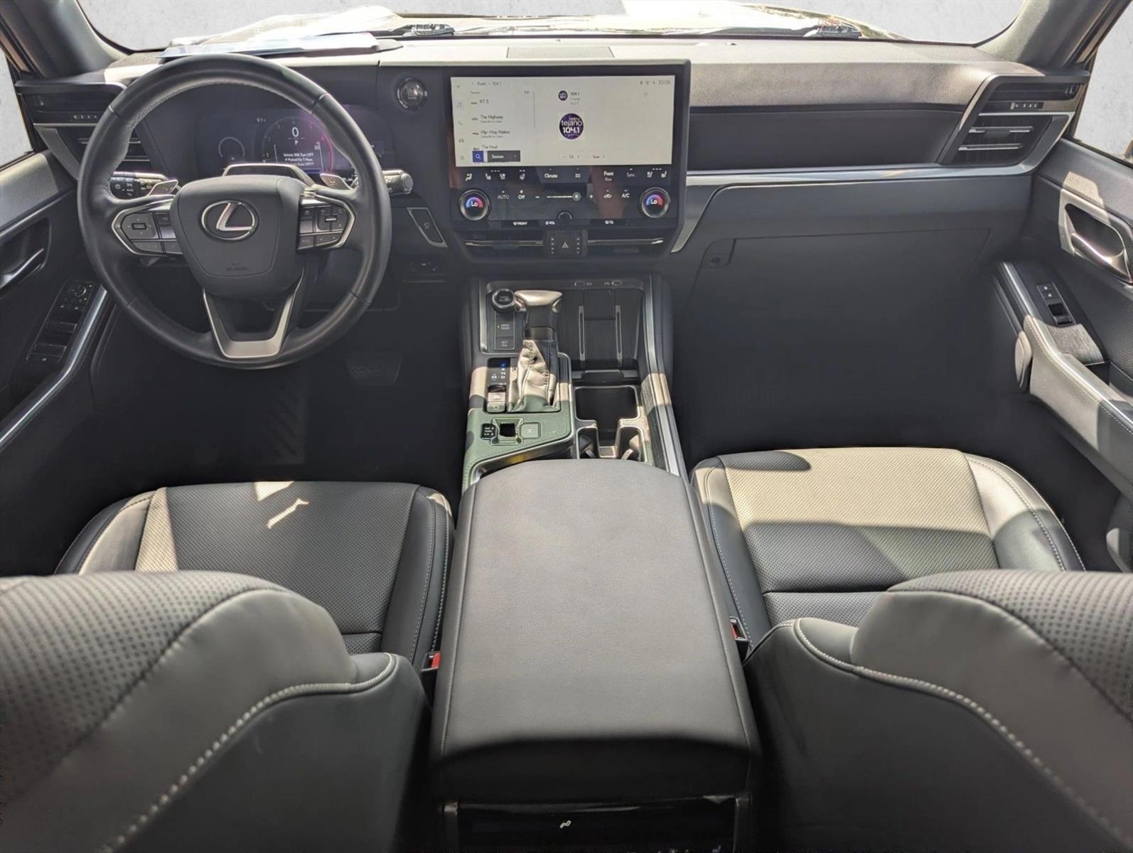Thumbnail: 2025 Lexus GX - 2