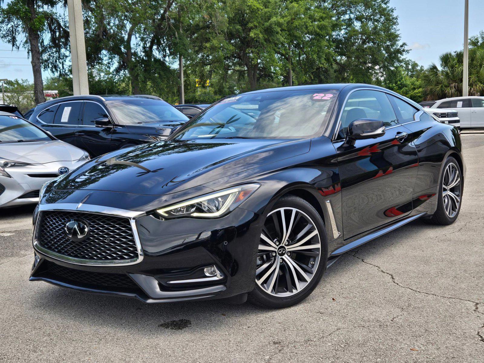 2022 INFINITI Q60 Coupe LUXE
