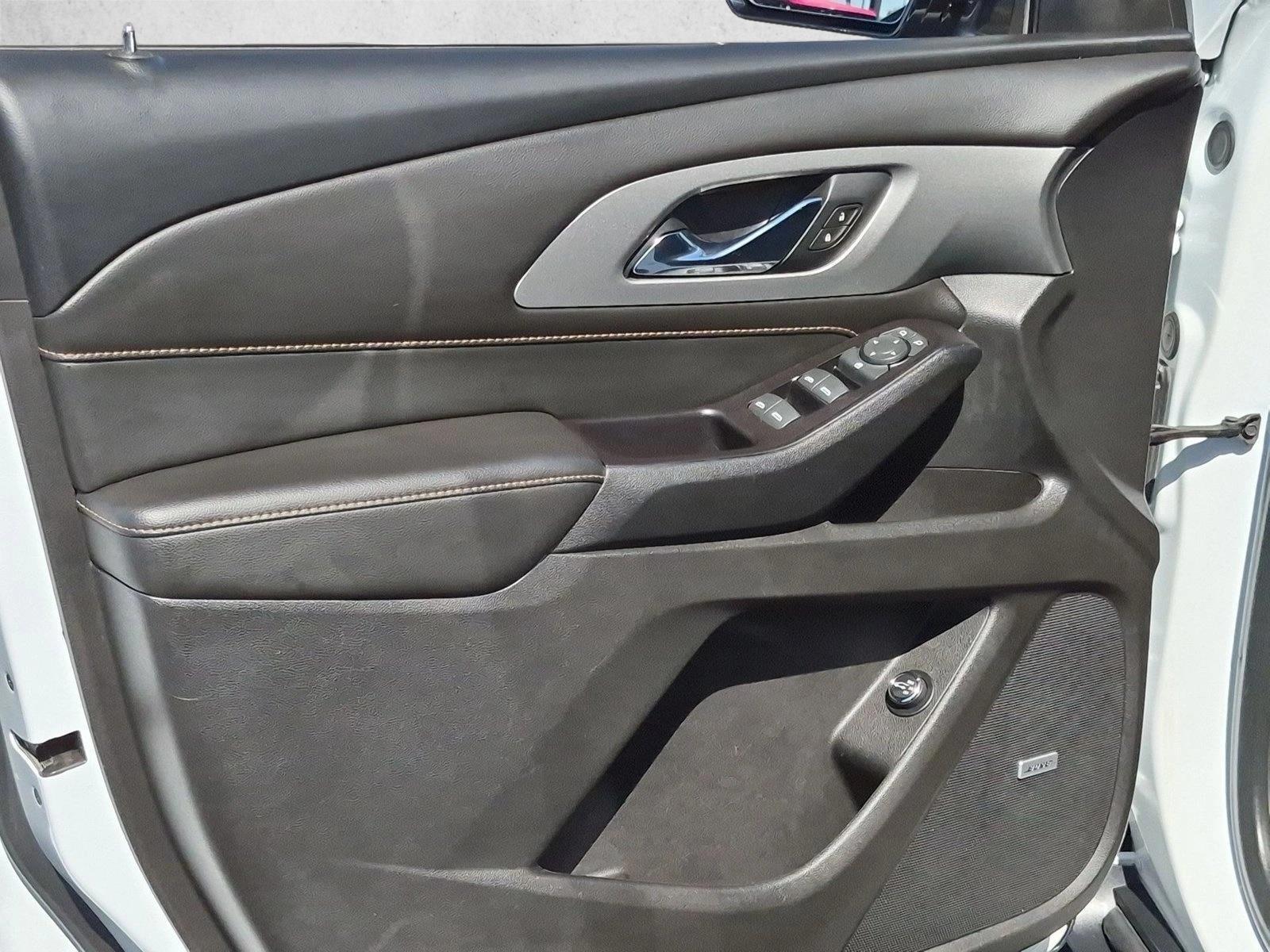 2020 Chevrolet Traverse 3LT - Photo 11