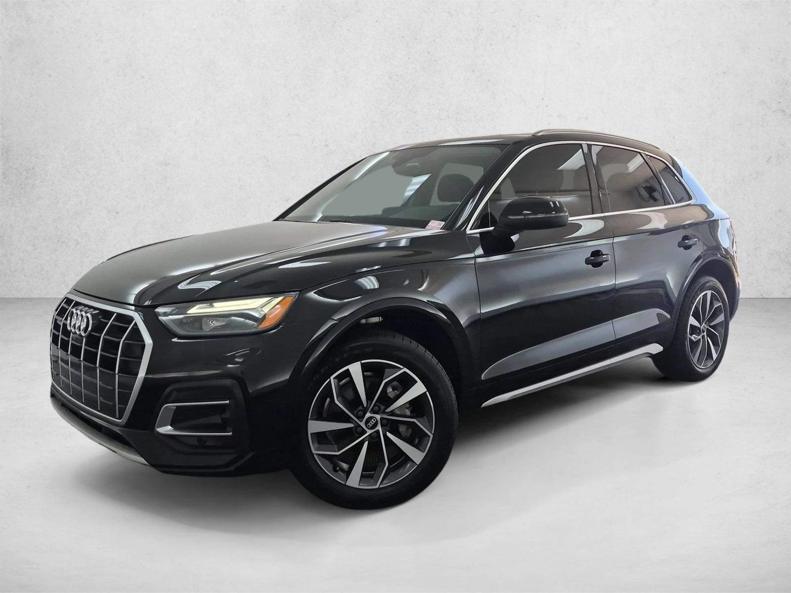 Thumbnail: 2021 Audi Q5 - 1