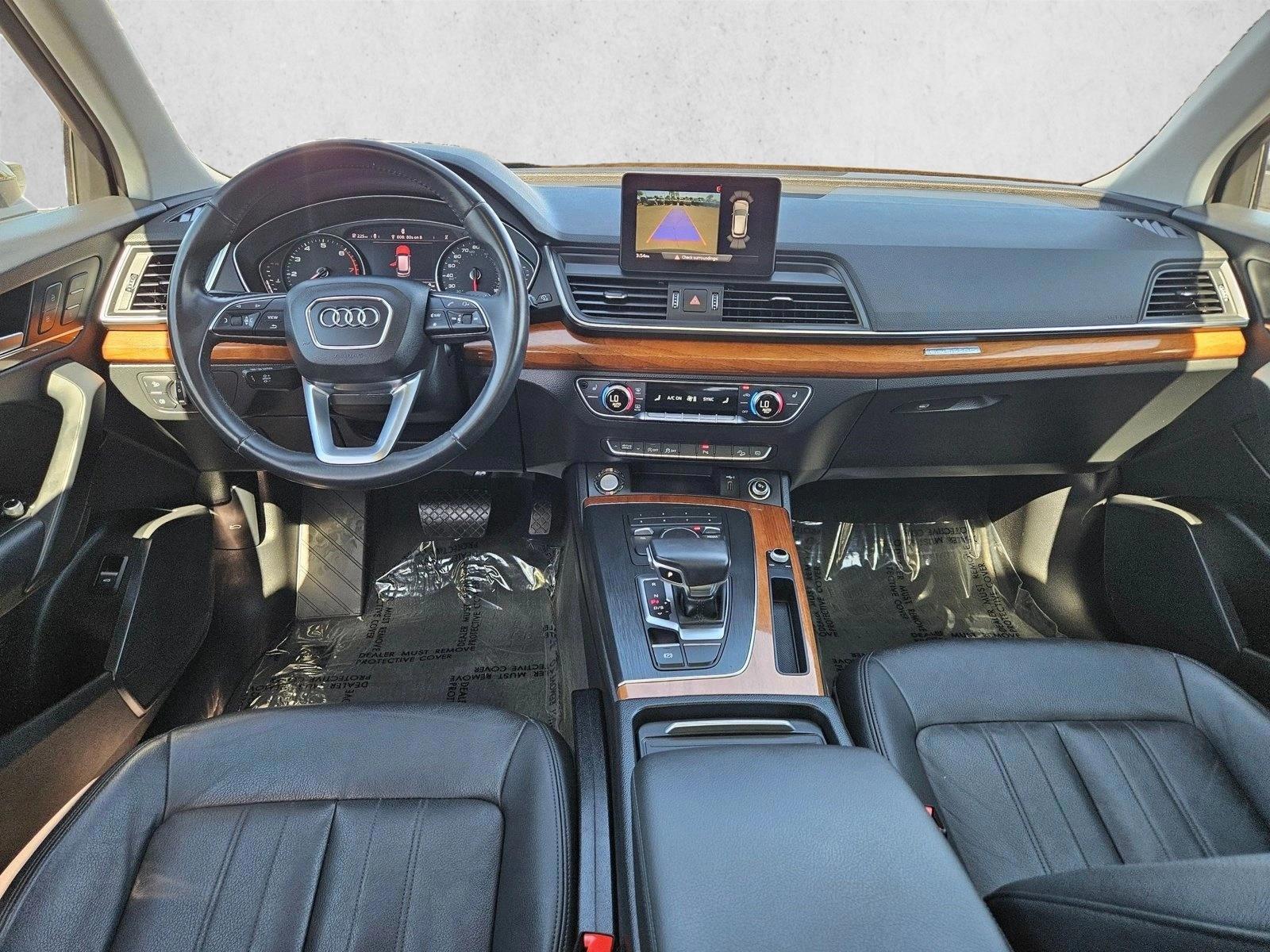 Thumbnail: 2020 Audi Q5 - 4