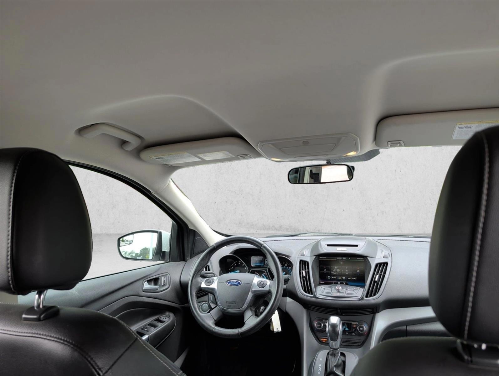 Thumbnail: 2015 Ford Escape - 4