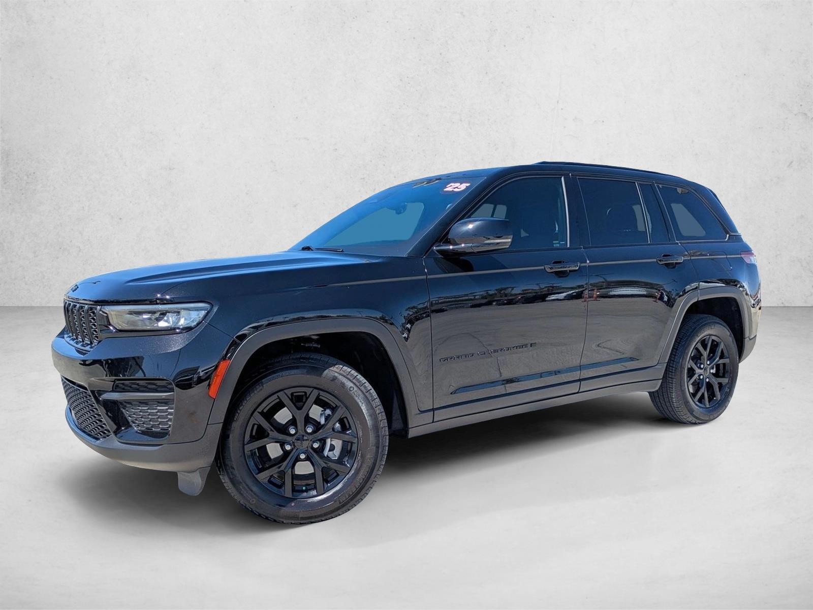 Thumbnail: 2025 Jeep Grand Cherokee - 1