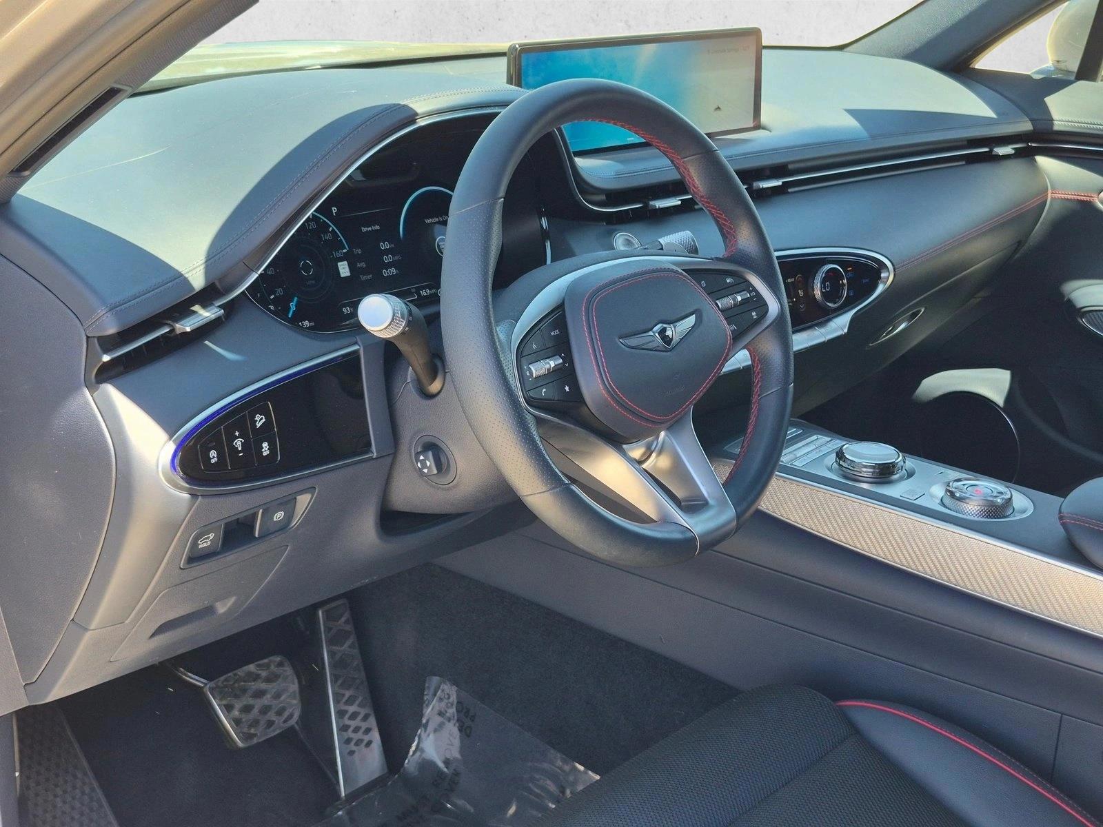 Thumbnail: 2023 Genesis GV70 - 3
