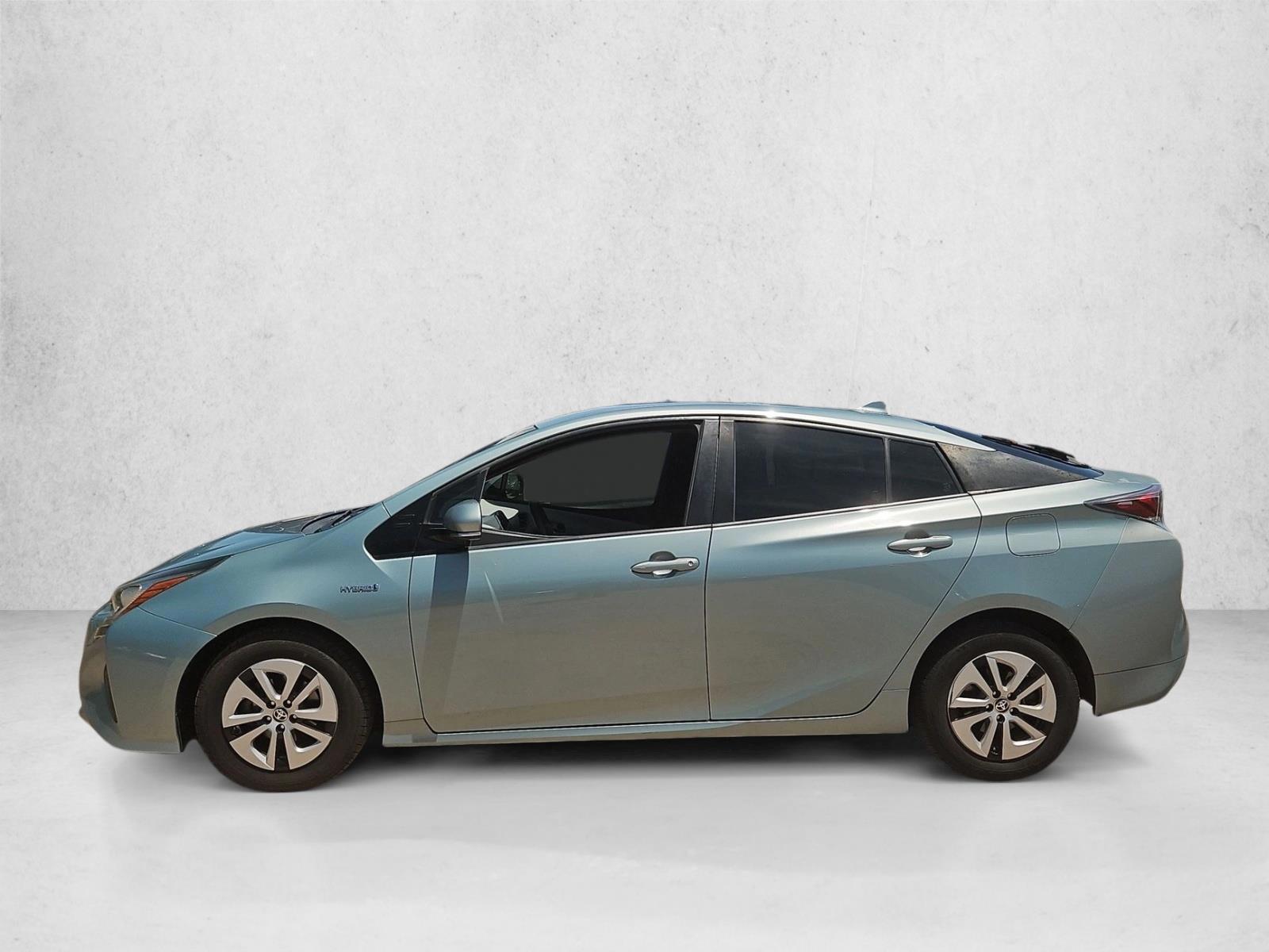 Thumbnail: 2016 Toyota Prius - 2