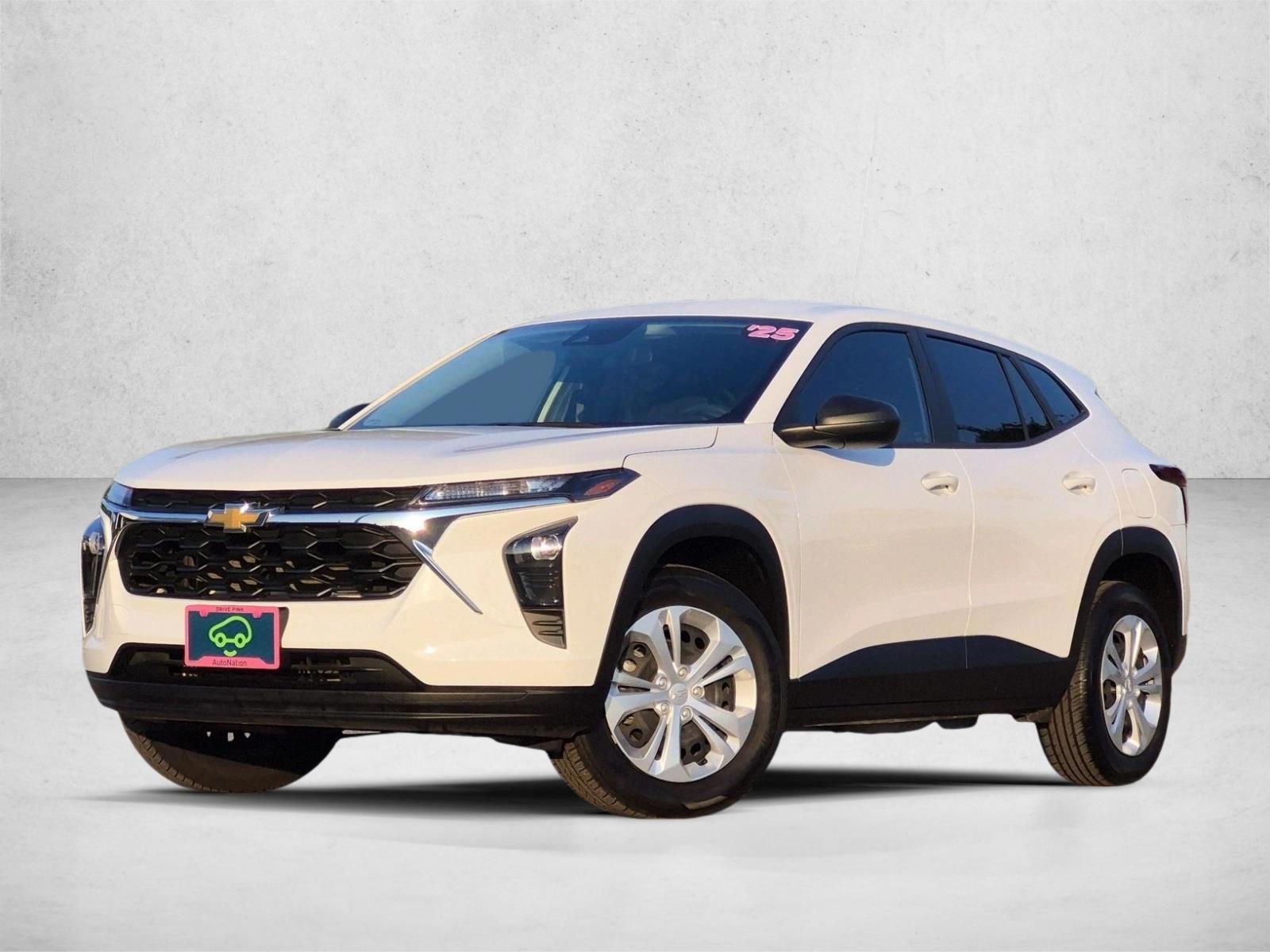 Thumbnail: 2025 Chevrolet Trax - 1