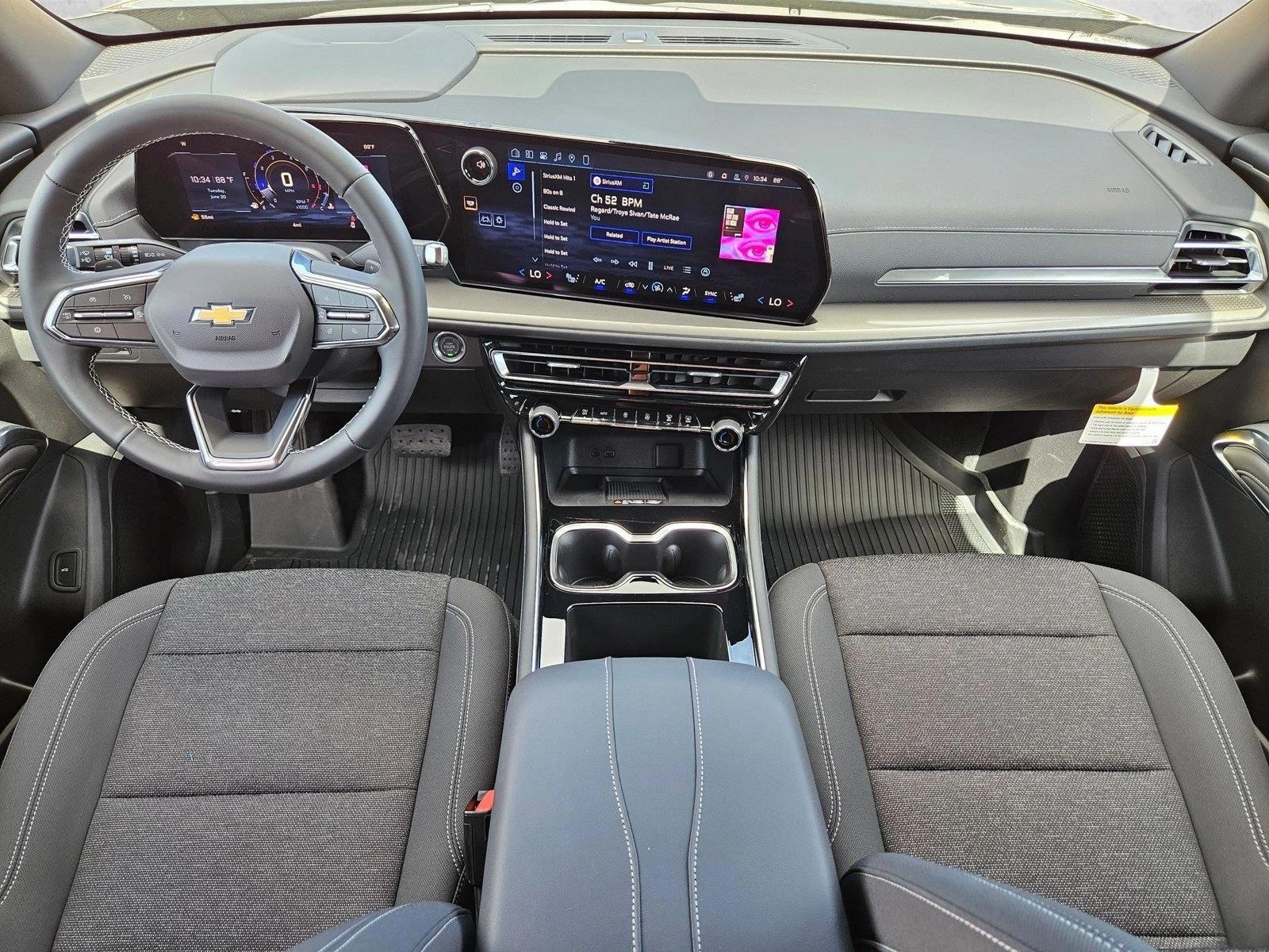 Thumbnail: 2026 Chevrolet Traverse - 4