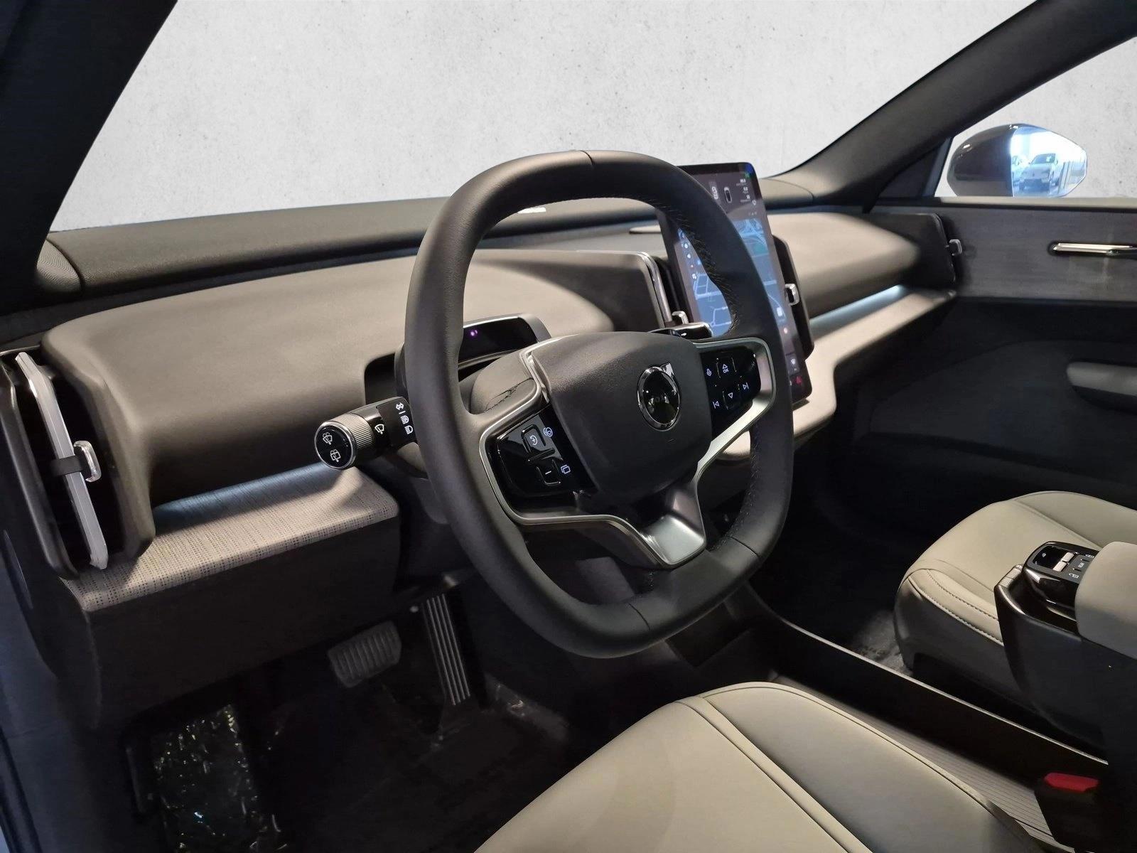 Thumbnail: 2026 Volvo EX30 - 3