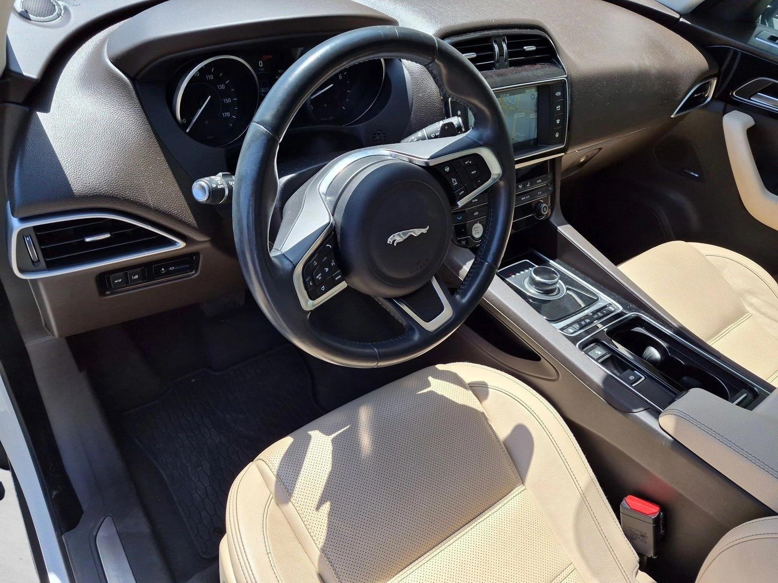 Thumbnail: 2018 Jaguar F-Pace - 3