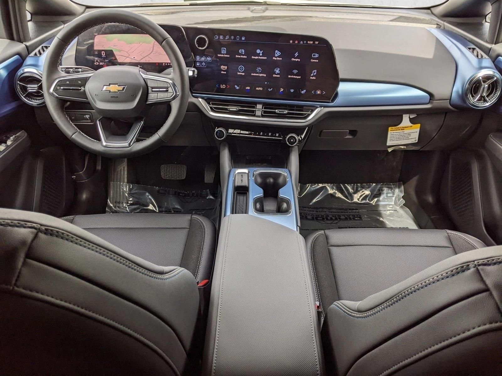 Thumbnail: 2025 Chevrolet Equinox - 4