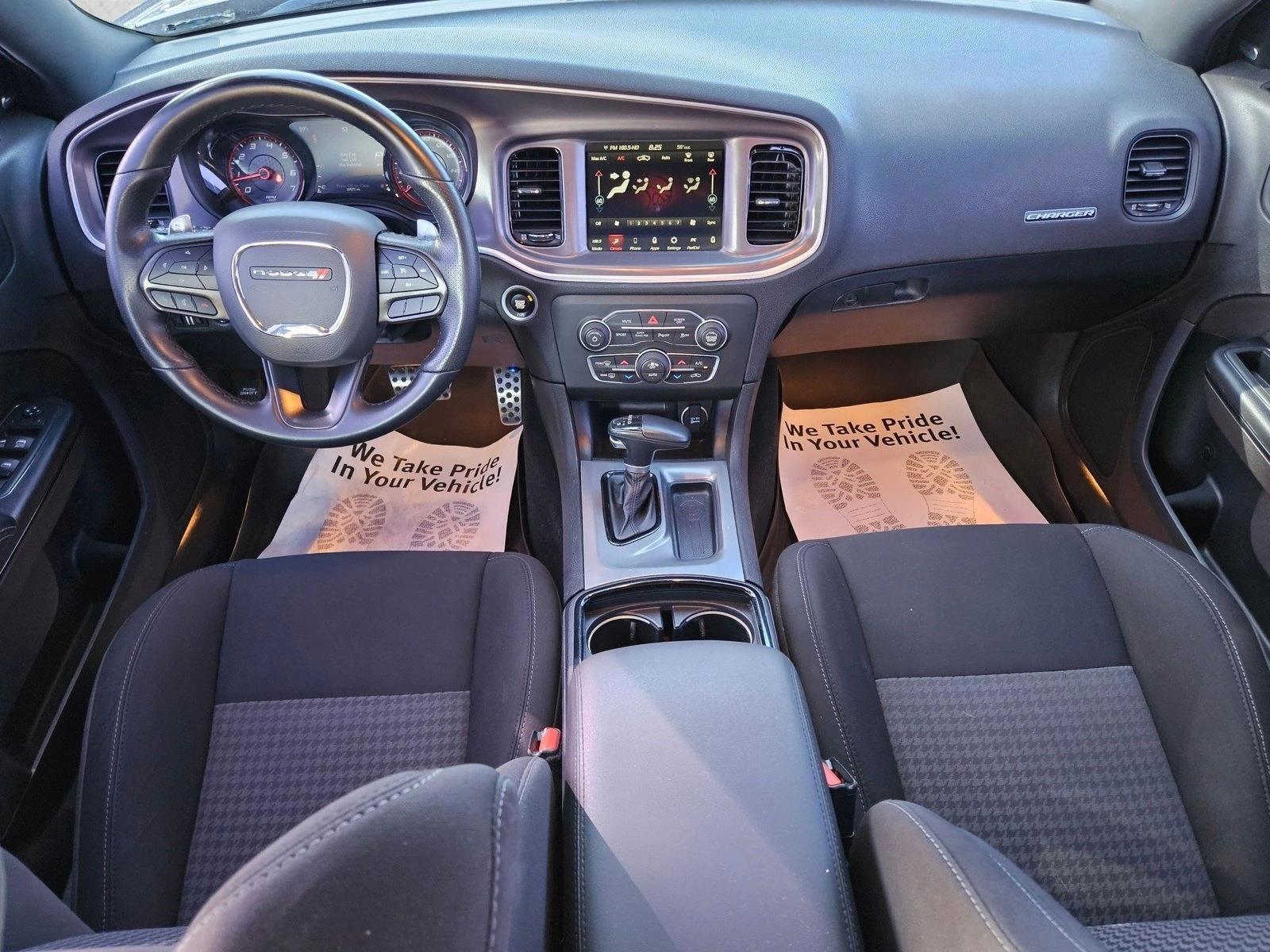 Thumbnail: 2022 Dodge Charger - 4