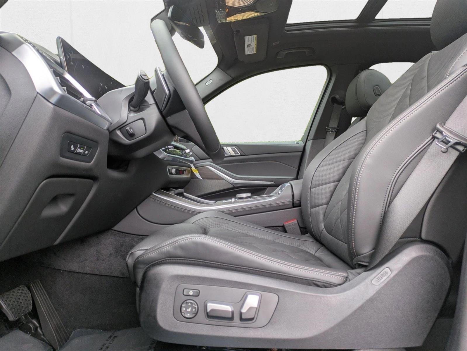 Thumbnail: 2026 BMW X5 - 5