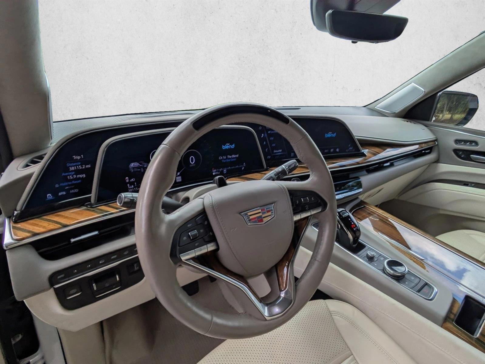 Thumbnail: 2023 Cadillac Escalade - 3