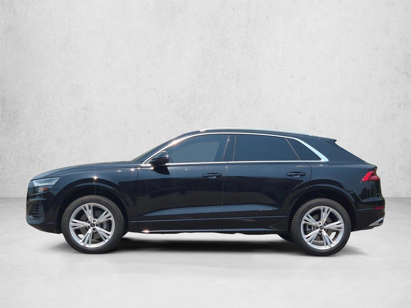 Thumbnail: 2023 Audi Q8 - 2