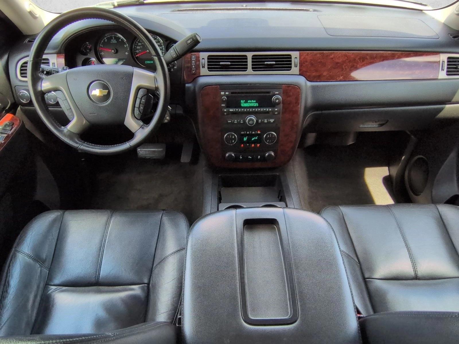 Thumbnail: 2014 Chevrolet Suburban - 5