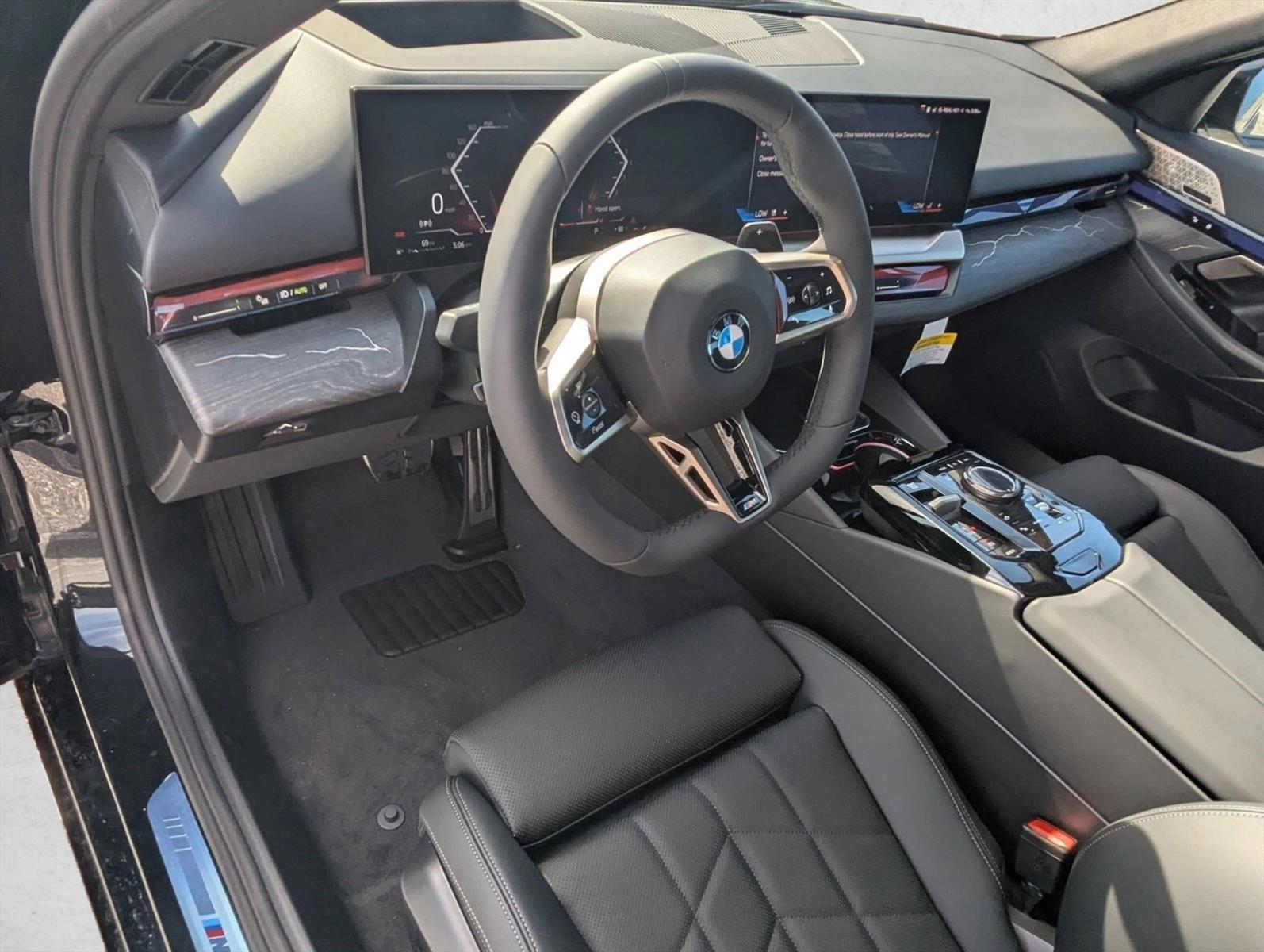 Thumbnail: 2027 BMW 5 Series - 3