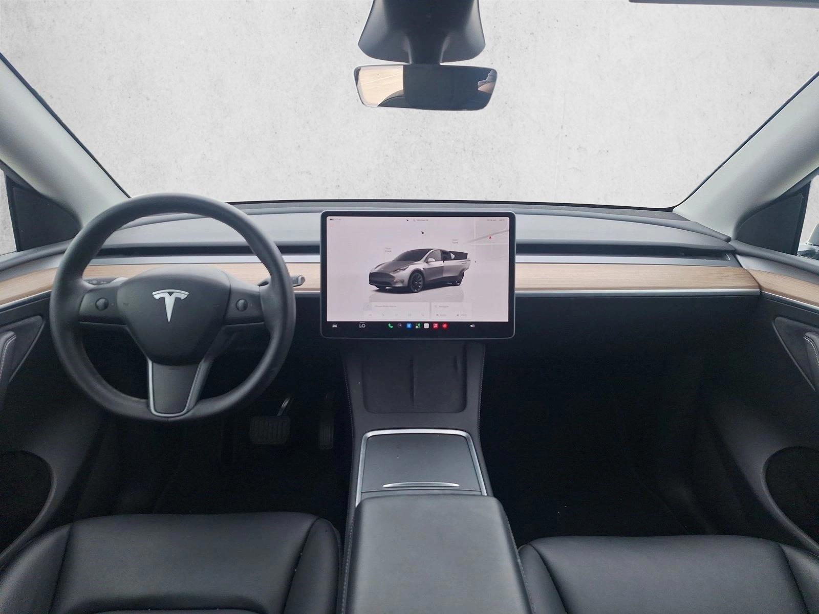 Thumbnail: 2025 Tesla Model Y - 4