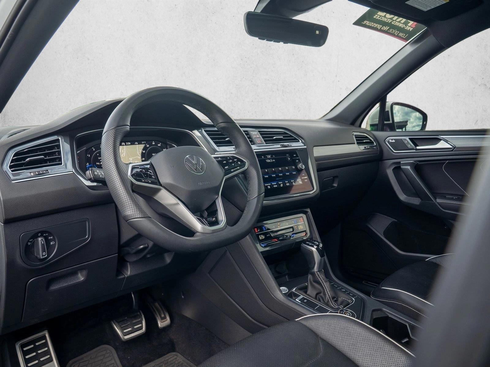 Thumbnail: 2022 Volkswagen Tiguan - 5