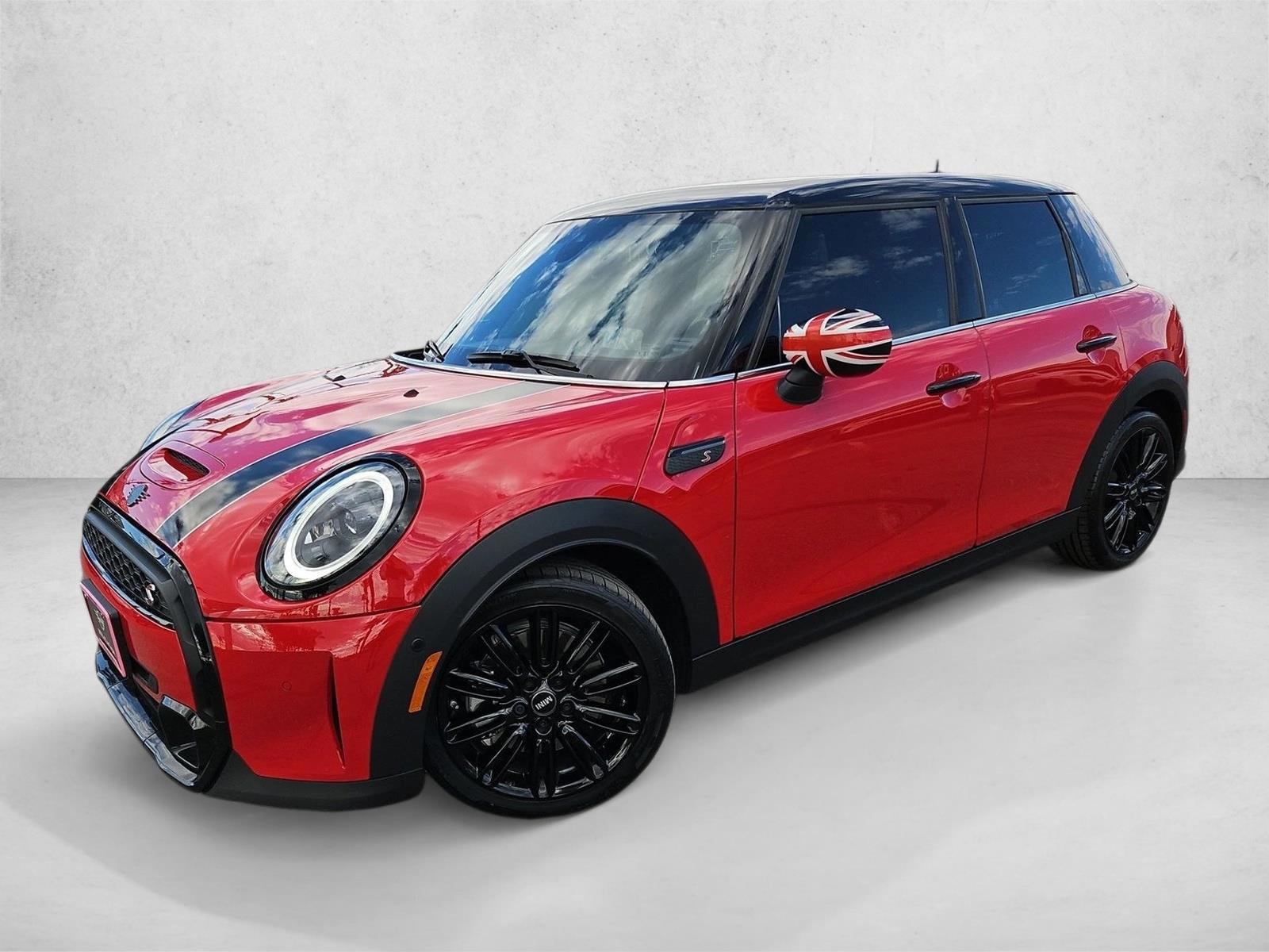 2024 MINI Hardtop 4 Door