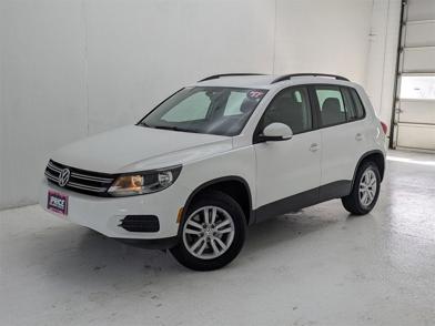2017 Volkswagen Tiguan S -
                  Littleton, CO