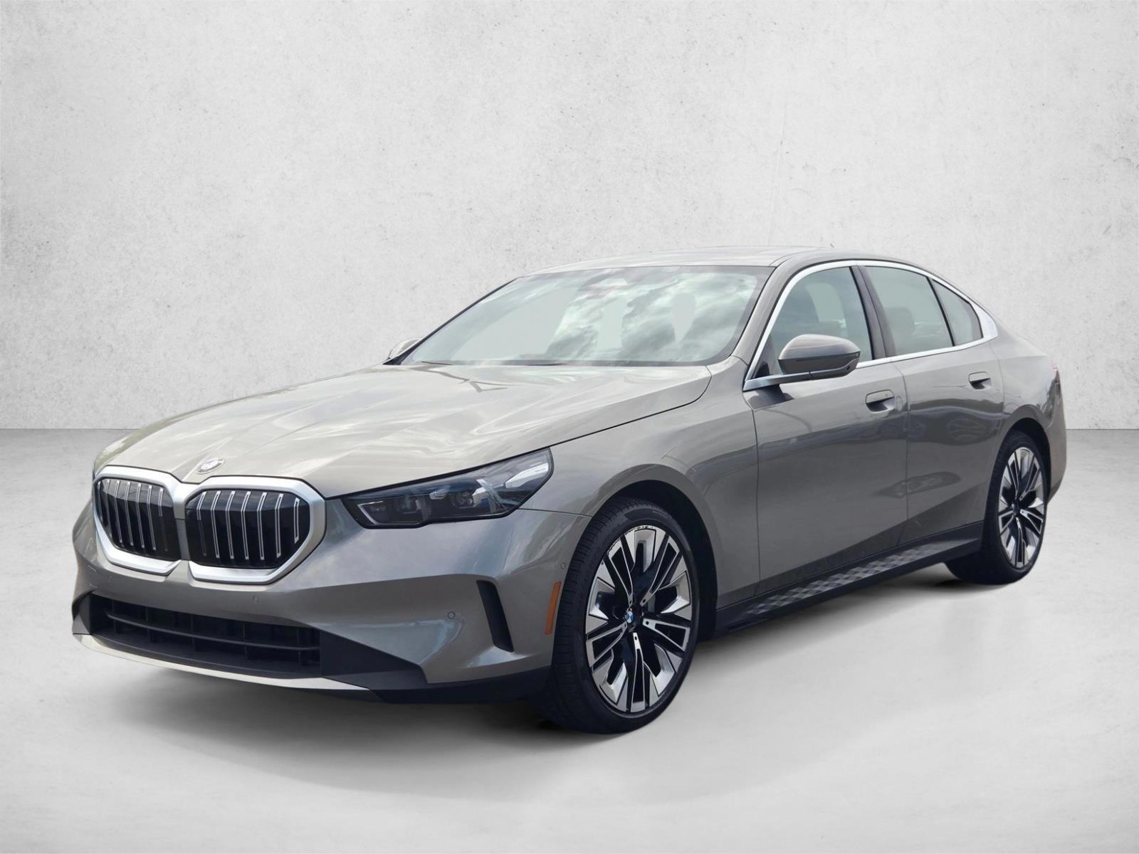Thumbnail: 2025 BMW 5 Series - 1