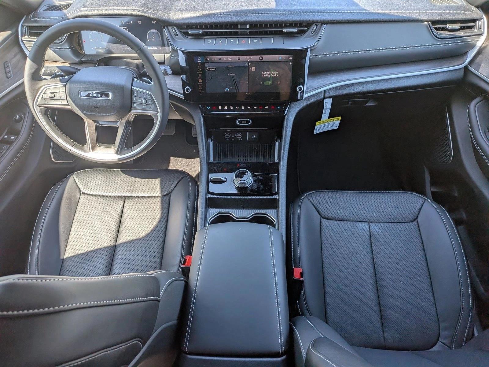 Thumbnail: 2026 Jeep Grand Cherokee - 3