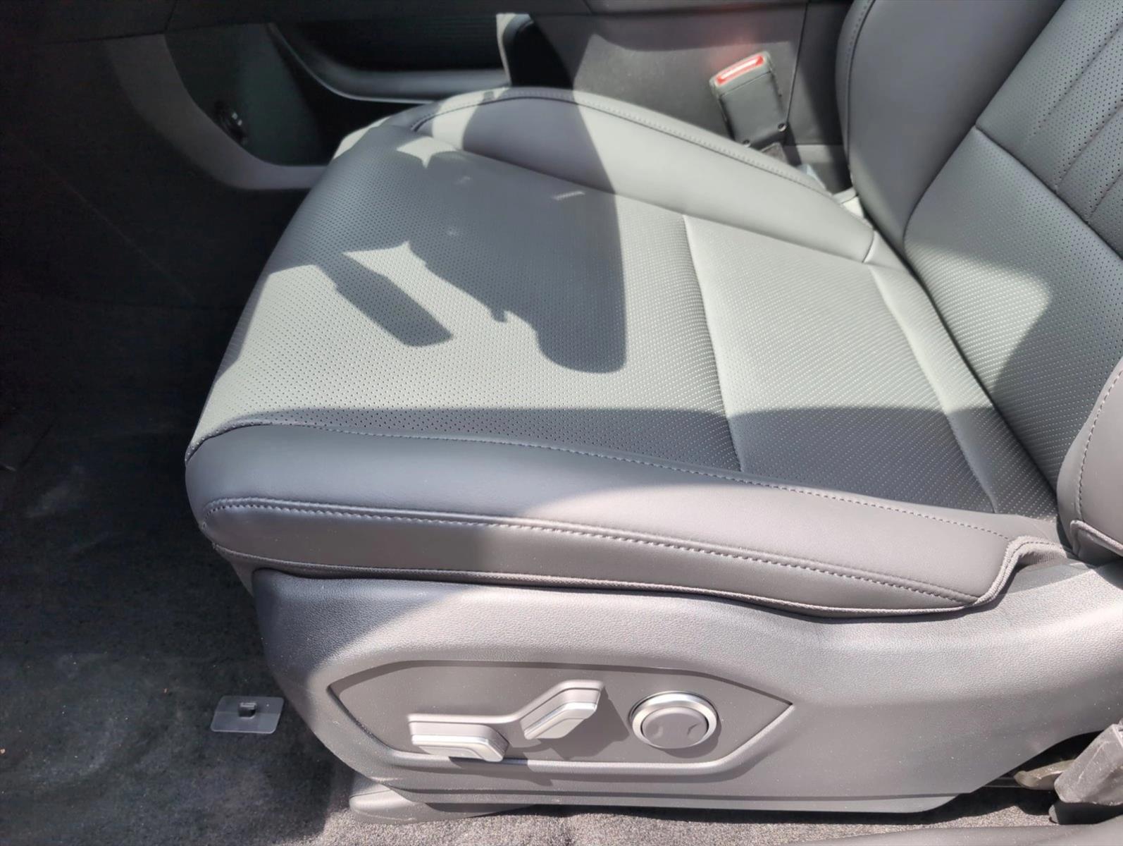 Thumbnail: 2026 Hyundai Santa Fe - 4