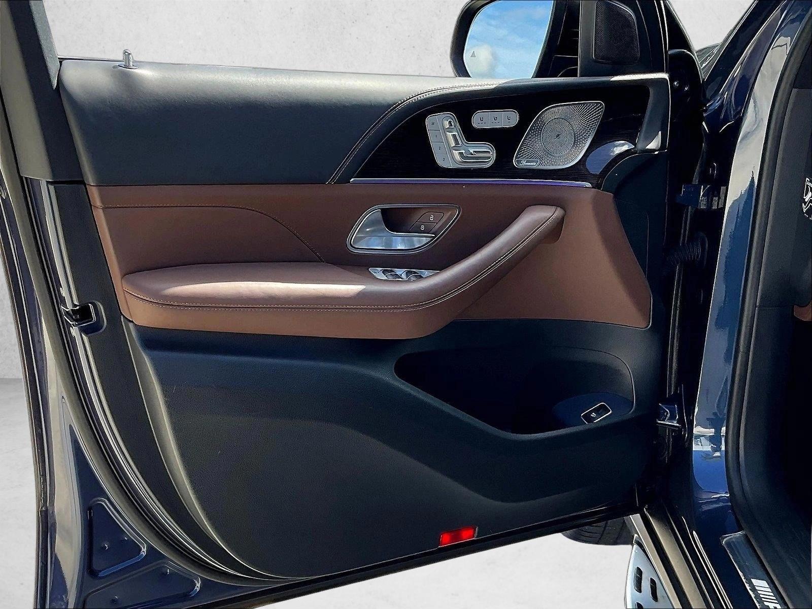 2025 Mercedes-Benz GLS AMG GLS 63 - Photo 14