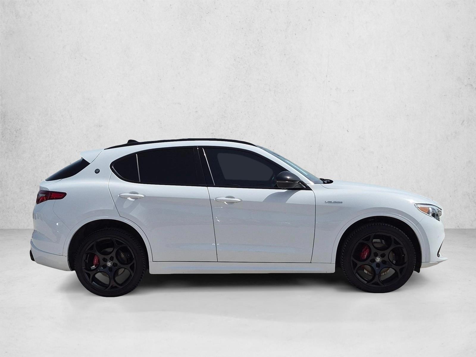 2022 Alfa Romeo Stelvio