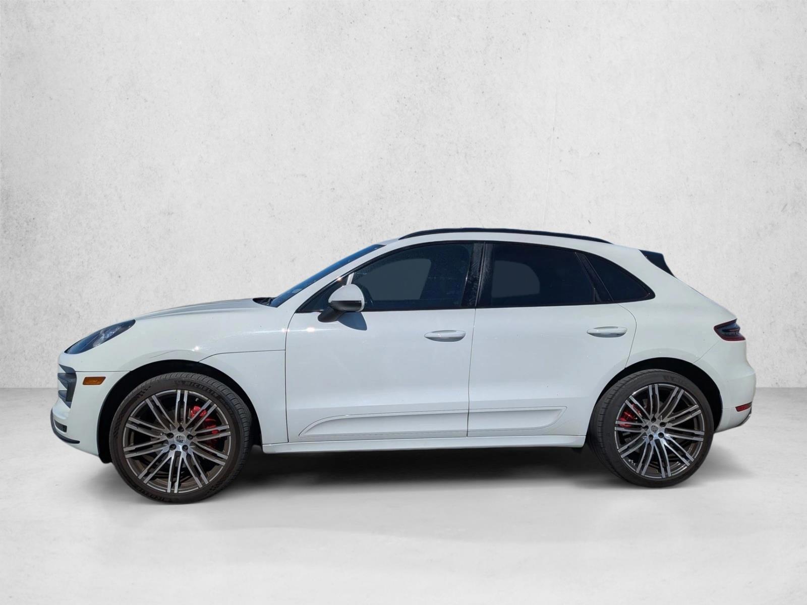 Thumbnail: 2016 Porsche Macan - 2