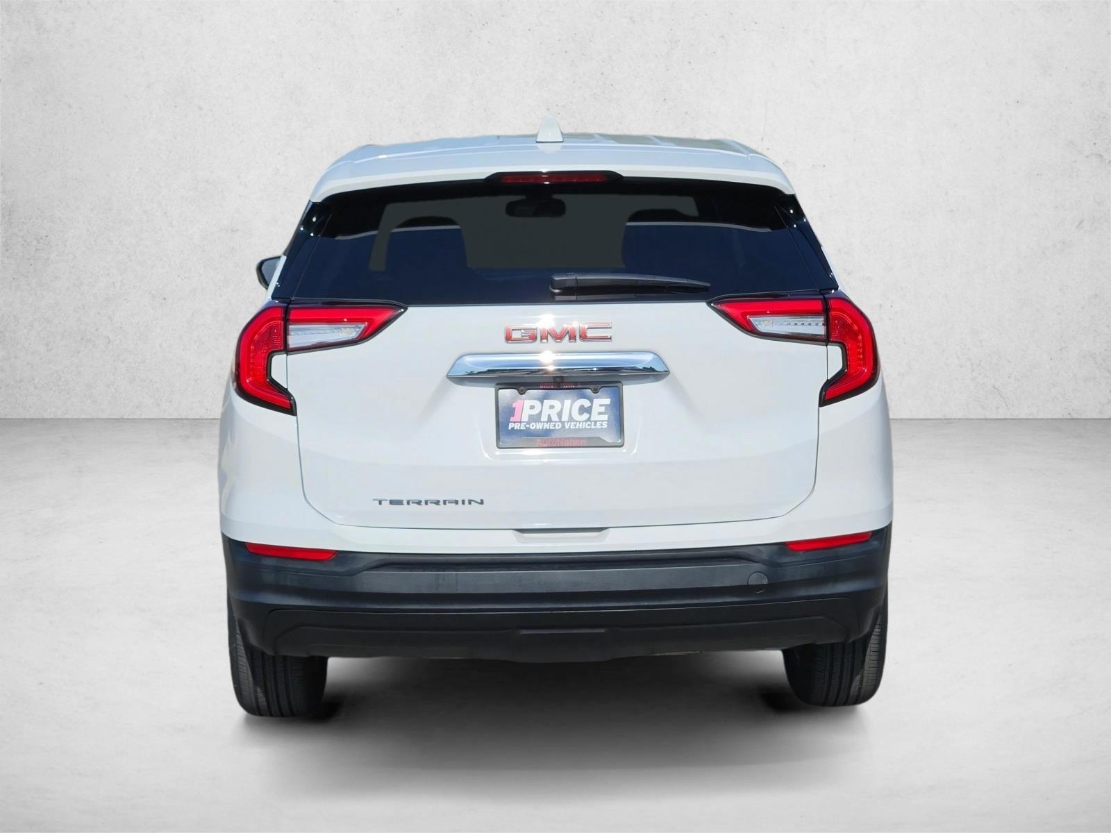 2022 GMC Terrain SLE - Photo 7