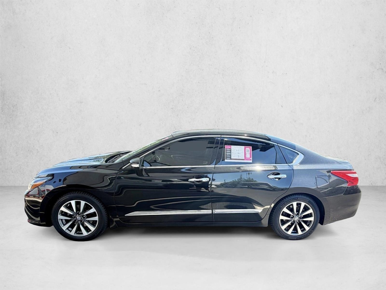 Thumbnail: 2017 Nissan Altima - 2