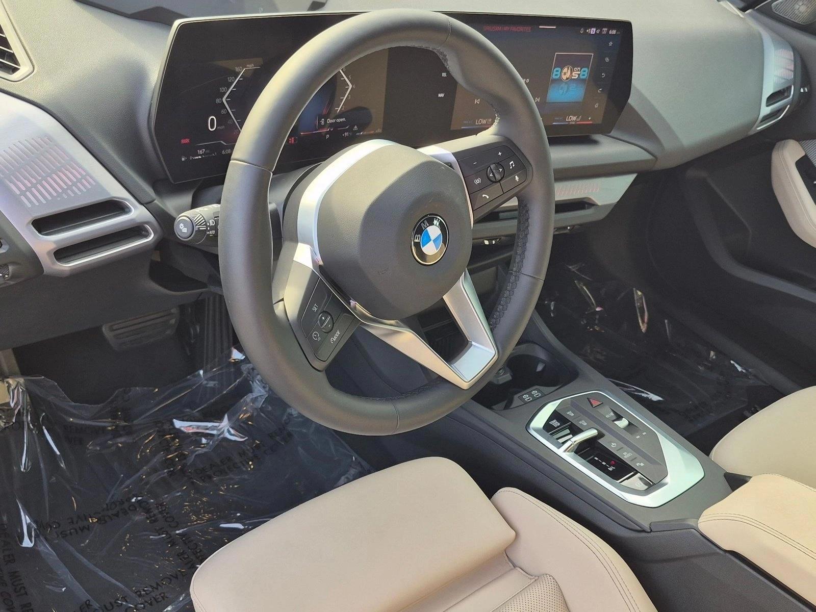 Thumbnail: 2025 BMW 2 Series - 3