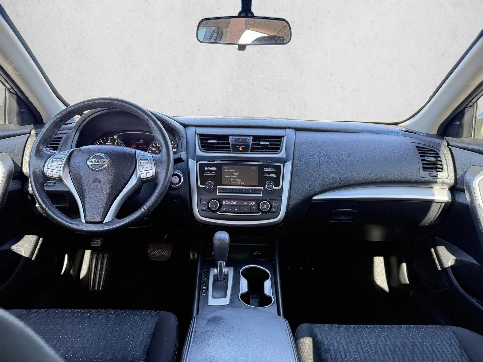 Thumbnail: 2016 Nissan Altima - 3