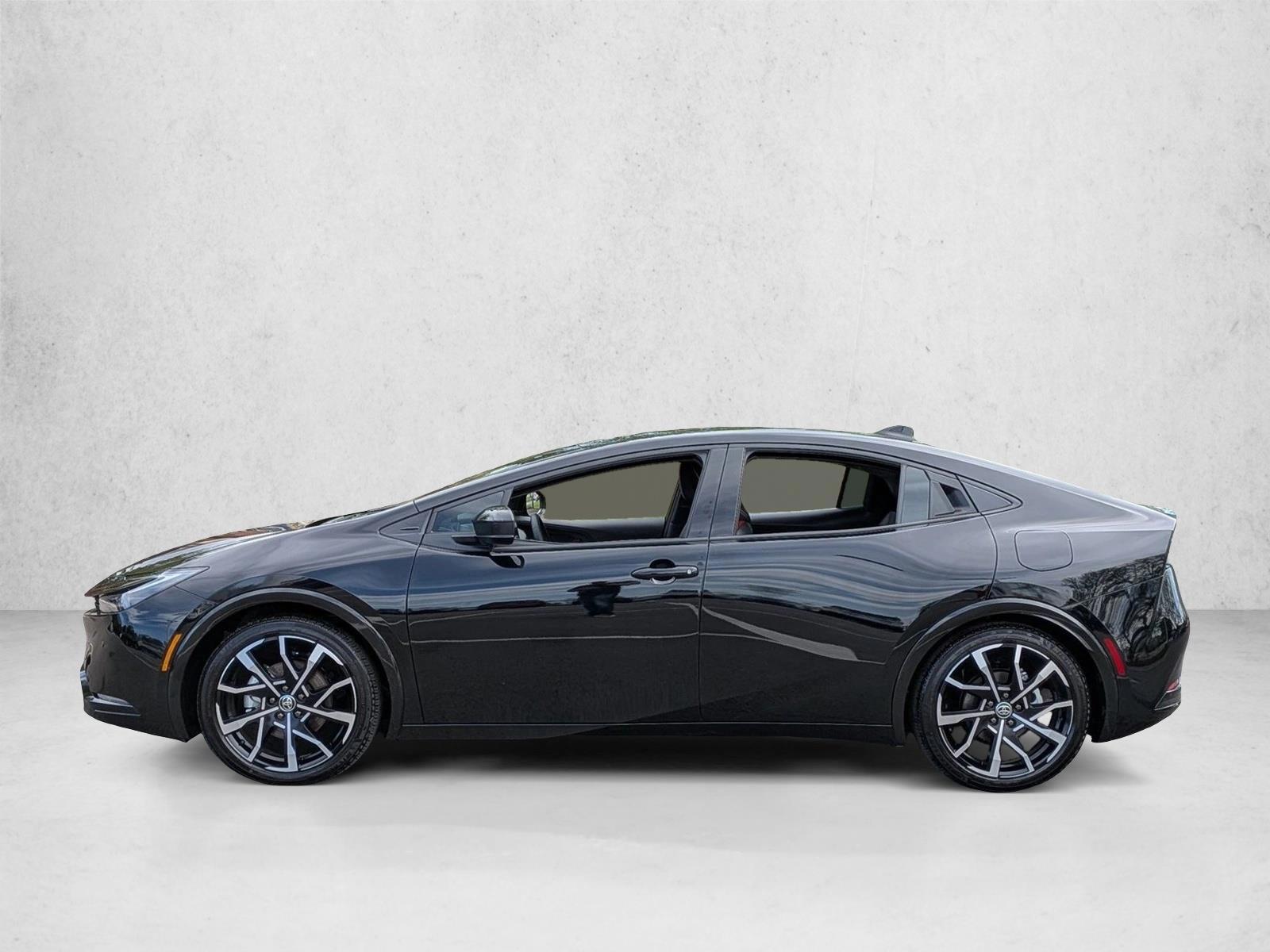 Thumbnail: 2026 Toyota Prius - 2
