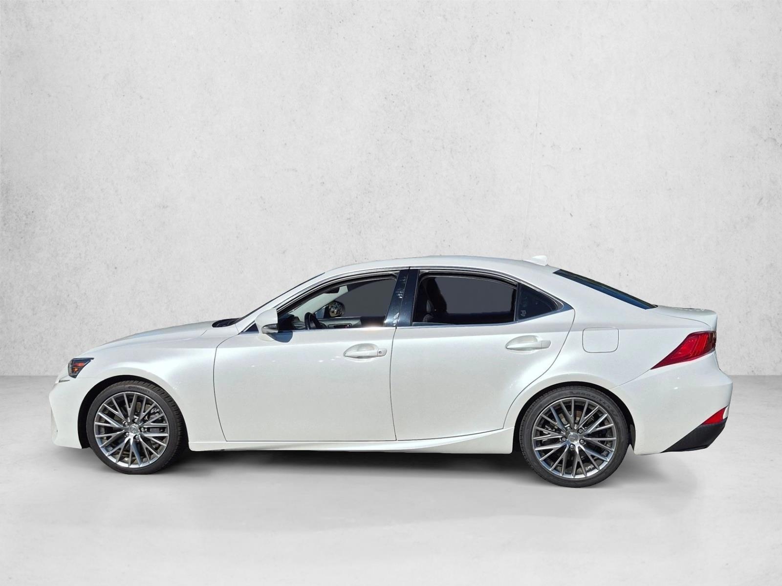 Thumbnail: 2018 Lexus IS - 2