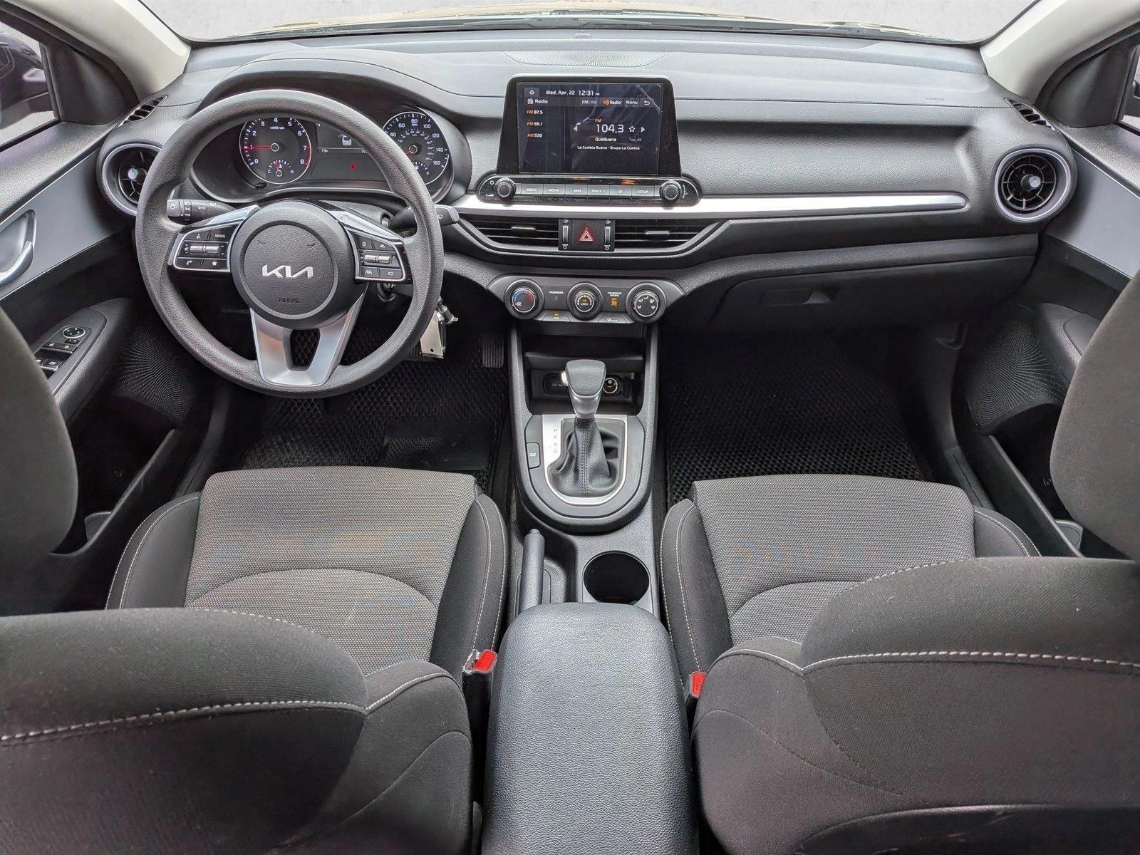 Thumbnail: 2023 Kia Forte - 3