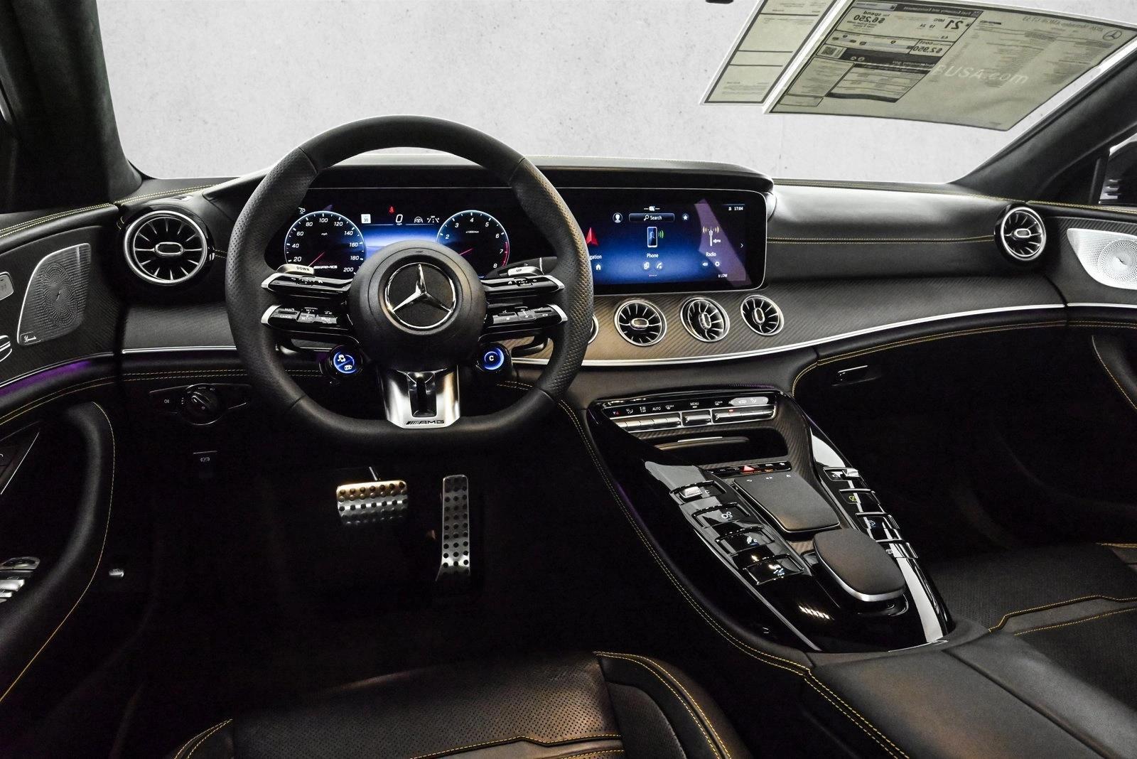 Thumbnail: 2026 Mercedes-Benz AMG GT - 3