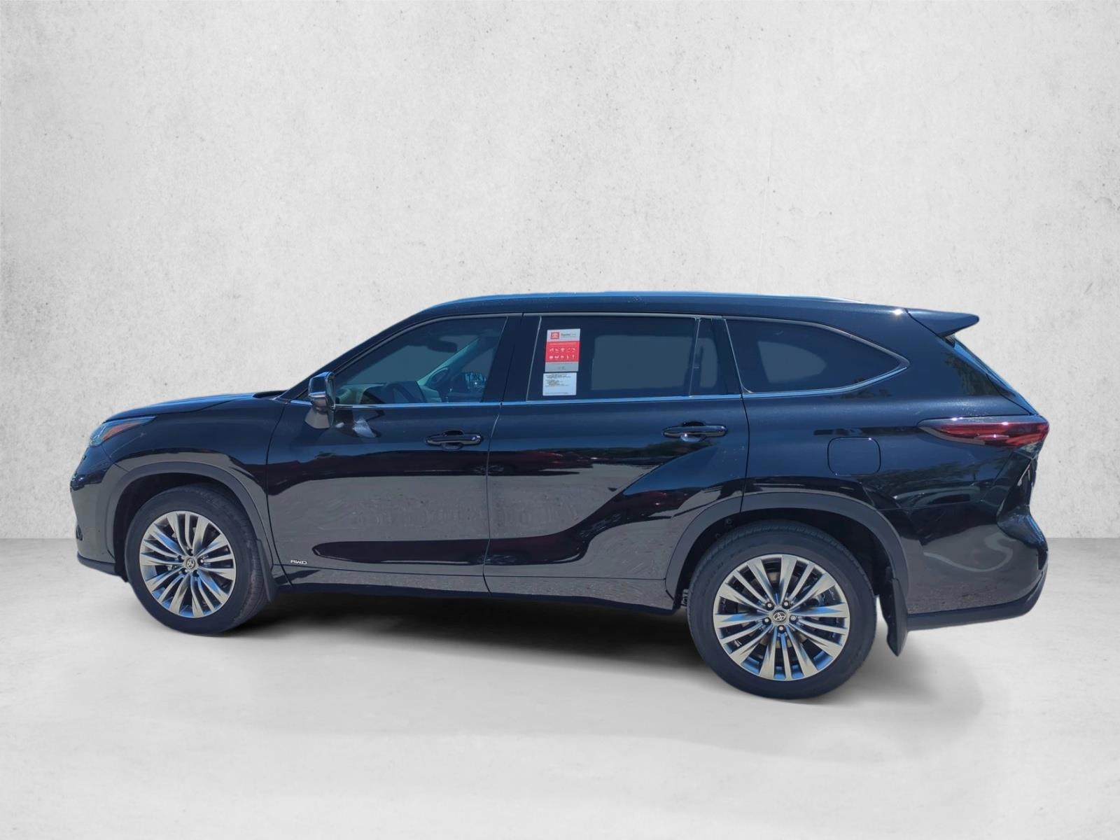Thumbnail: 2026 Toyota Highlander - 2