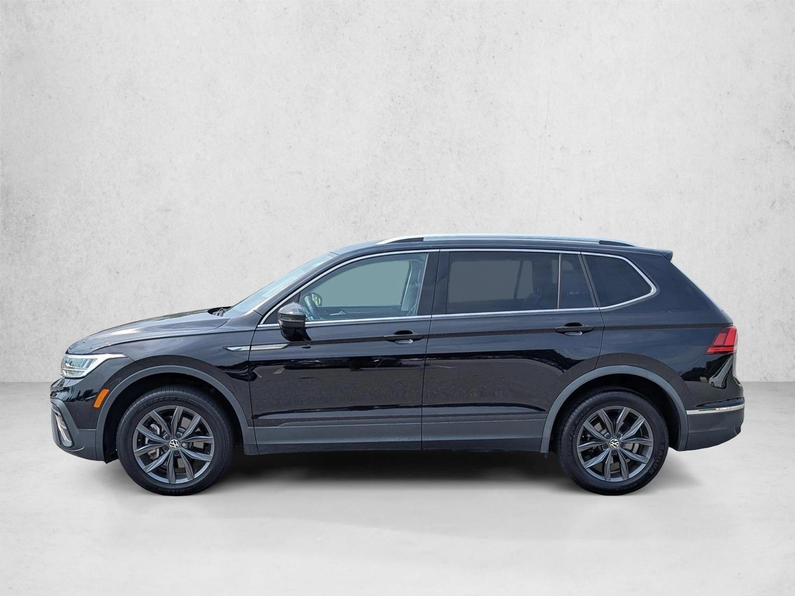 Thumbnail: 2024 Volkswagen Tiguan - 2