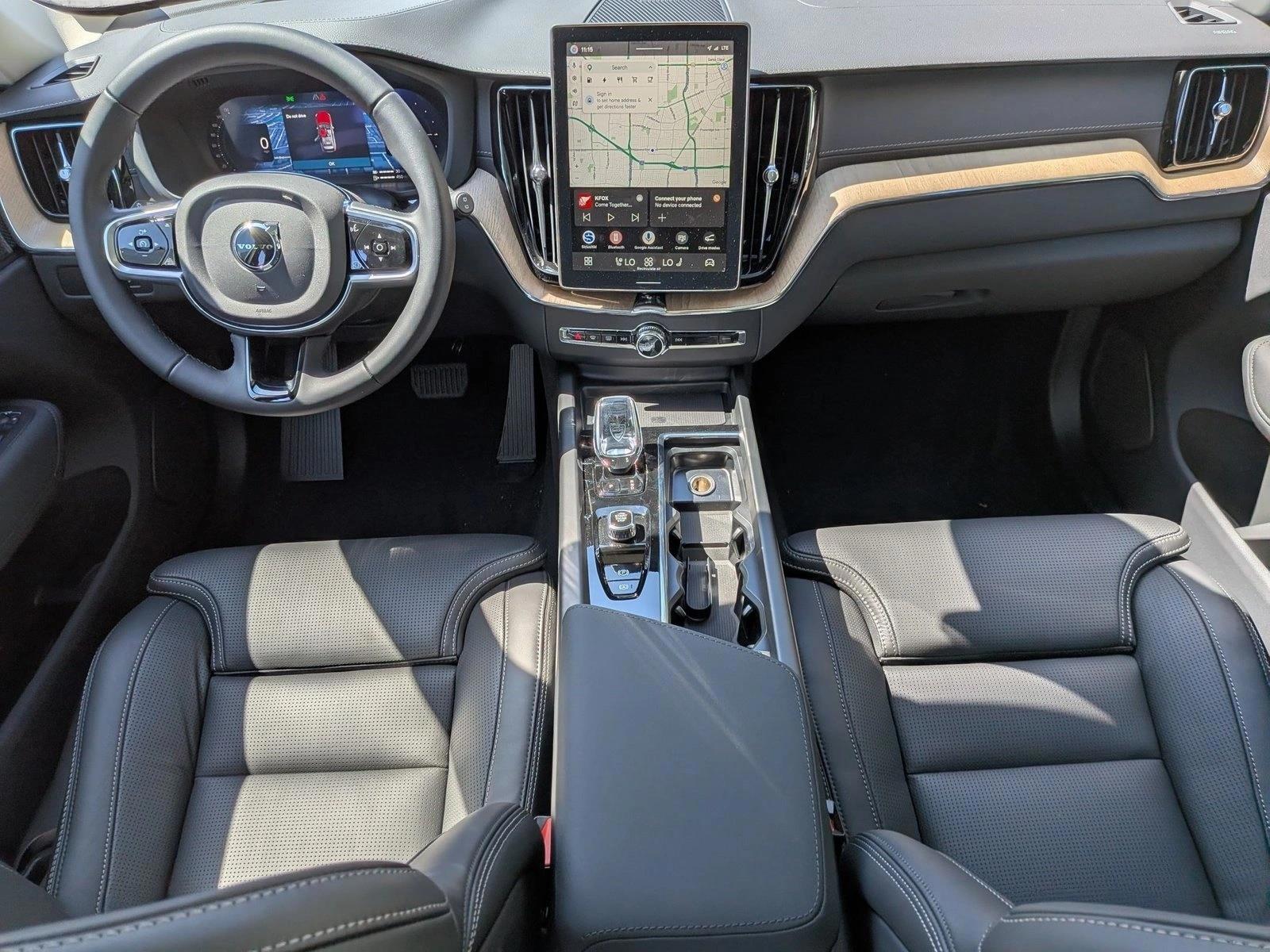 Thumbnail: 2026 Volvo XC60 - 4