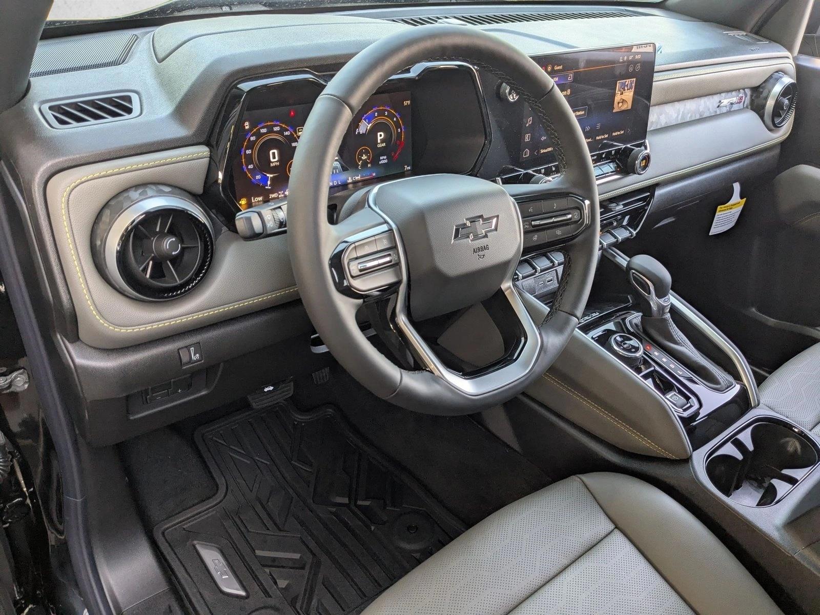 Thumbnail: 2026 Chevrolet Colorado - 3