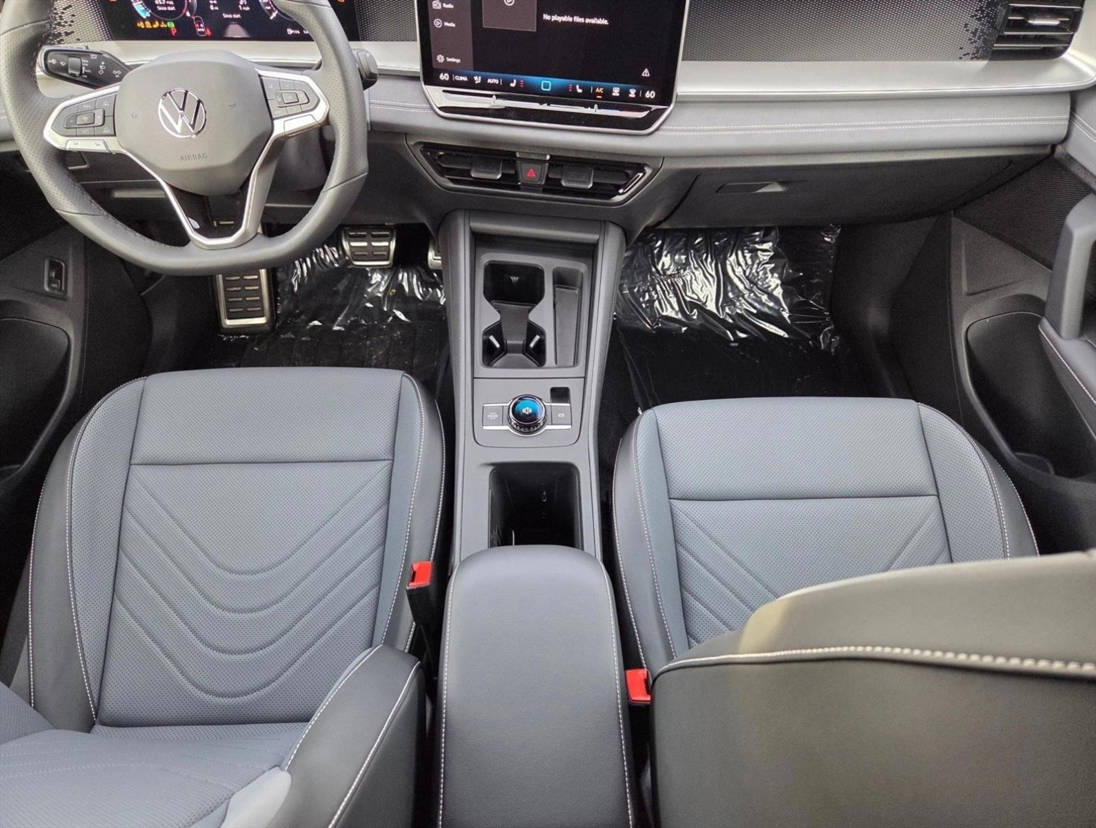 Thumbnail: 2026 Volkswagen Tiguan - 3