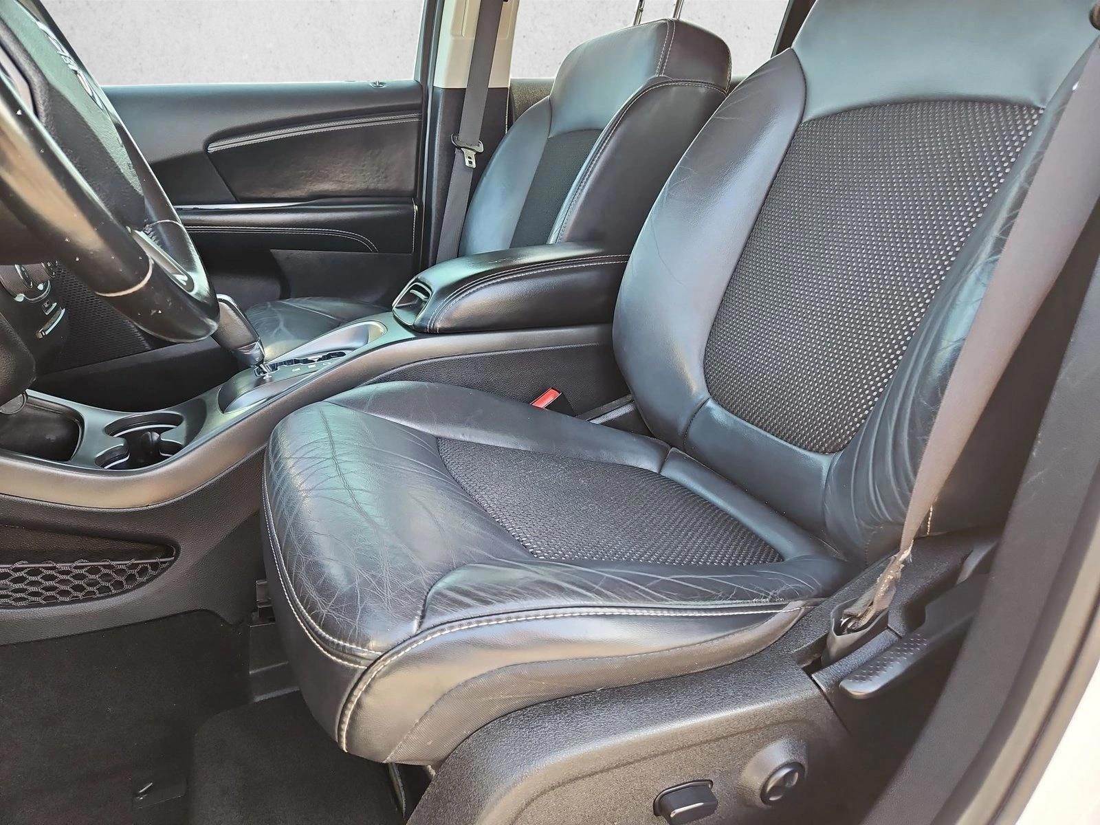 Thumbnail: 2019 Dodge Journey - 4